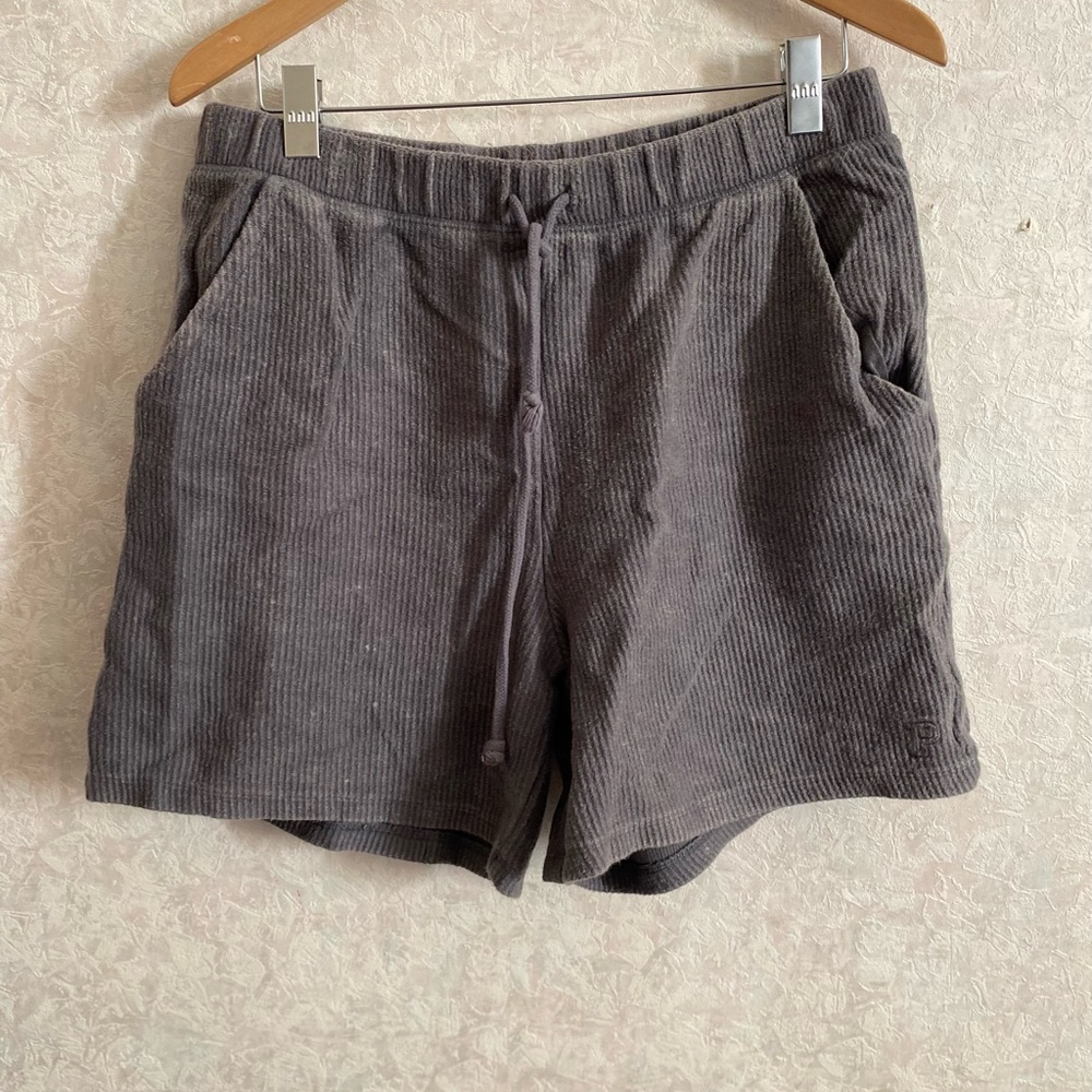Victoria's Secret / Pink women's large gray lounge shorts